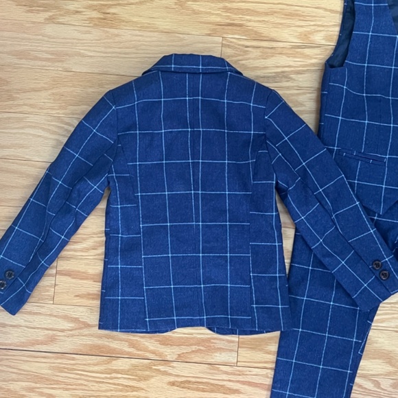 SwotGDoby Boys Plaid Checkered Blue 3 Piece Suit Outfit EU Size 100 - Picture 2 of 6